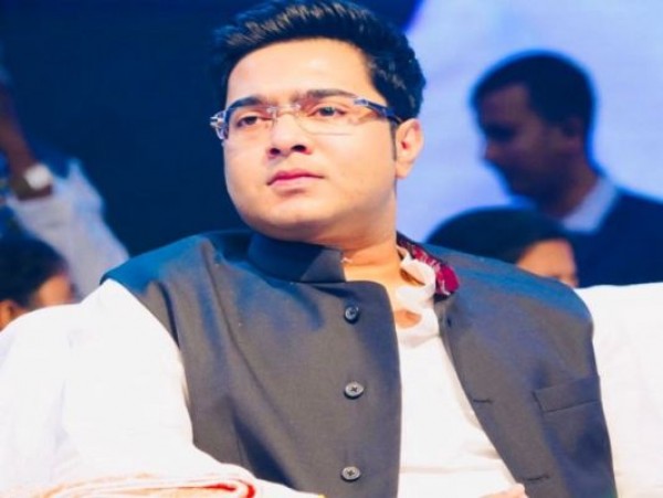 बंगाल: अभिषेक बनर्जी की जनसभा से TMC की सांसद ने ही किया किनारा