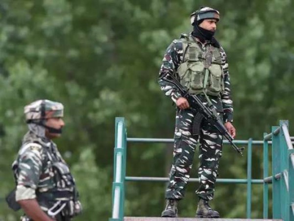 जम्मू-कश्मीर में आतंकियों का सफाया जारी, सुरक्षाबलों ने 28 दिन में 16 को किया ढेर