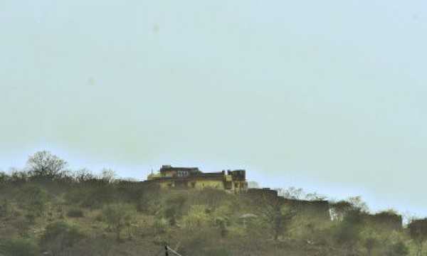 जयपुर का अमागढ़ किले और अंबा माता मंदिर के कारण छिड़ा सामुदायिक युद्ध