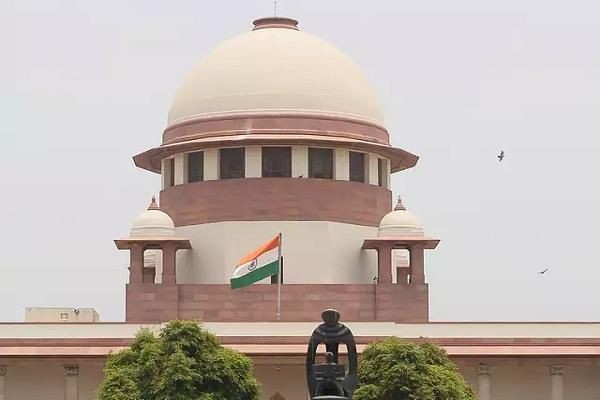 पदोन्नति में आरक्षण के पेच से रुके प्रमोशन, SC पहुंची मोदी सरकार