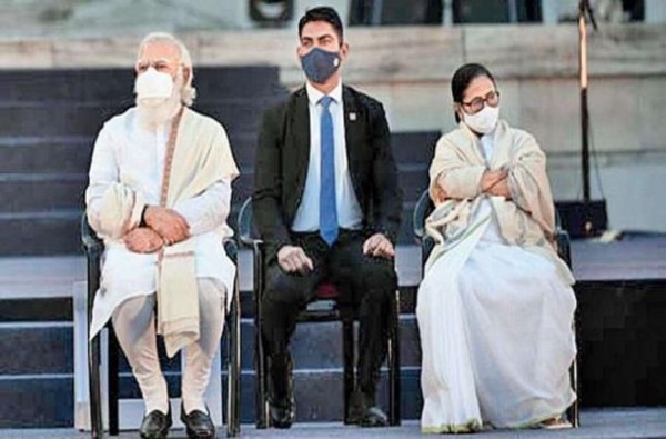 पीएम मोदी से मुलाकात करेंगी ममता बनर्जी, सोमवार को पहुंच रही हैं दिल्ली