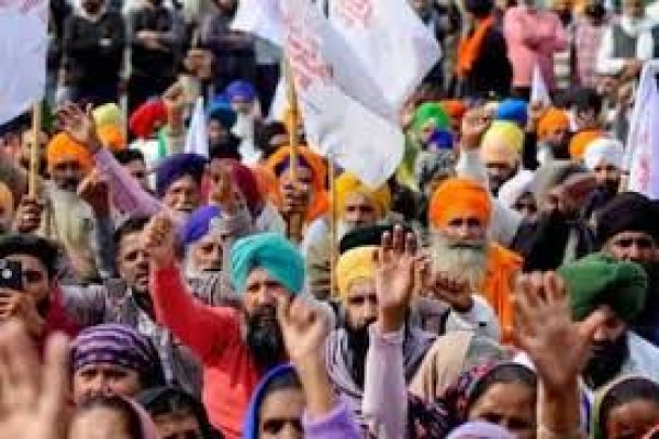 किसान आज तय करेंगे आंदोलन का रुख, सरकार का जवाब कल