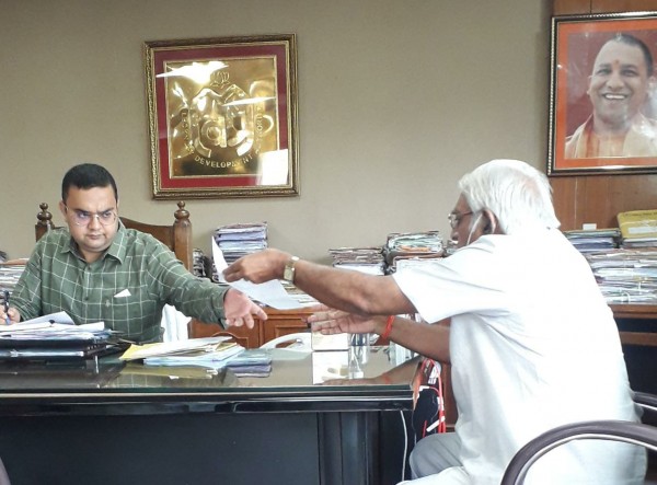 लखनऊ जनविकास महासभा का प्रतिनिधि मण्डल ने की एलडीए उपाध्यक्ष से  मुलाकात, सौंपा ज्ञापन