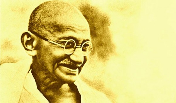 अफ्रीका में एक बैरिस्टर से महानायक में परिवर्तित हुए मोहन दास करम चंद गांधी