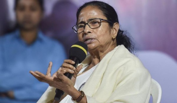 बाहर फंसे बंगाल के लोगों को चिंता करने की जरूरत नहीं: ममता