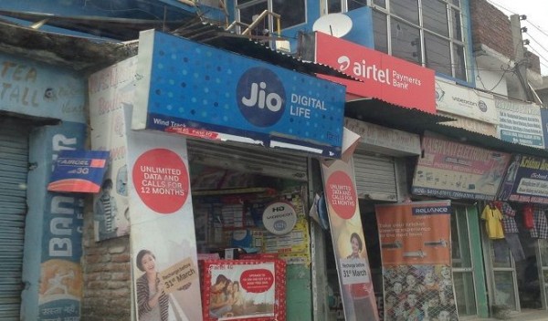 UP में मोबाइल रिपेयर की दुकानों को सशर्त खोलने की अनुमति
