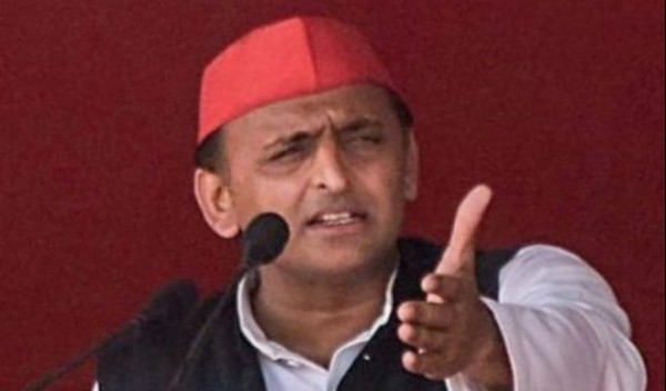 घर लौट रहे बेबस मजदूरों के लिए सरकार के पास कोई इंतजाम नहीं: अखिलेश