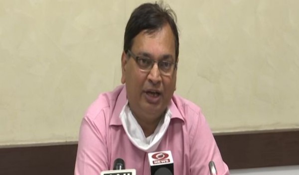 उत्तर प्रदेश में 305 प्रवासी श्रमिकों में कोरोना वायरस संक्रमण के लक्षण पाये गये: राज्य सरकार