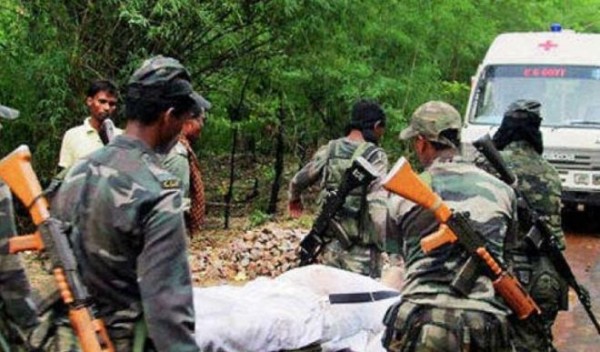 महाराष्ट्र: गढ़चिरौली के जंगल में नक्सलियों से मुठभेड़,
