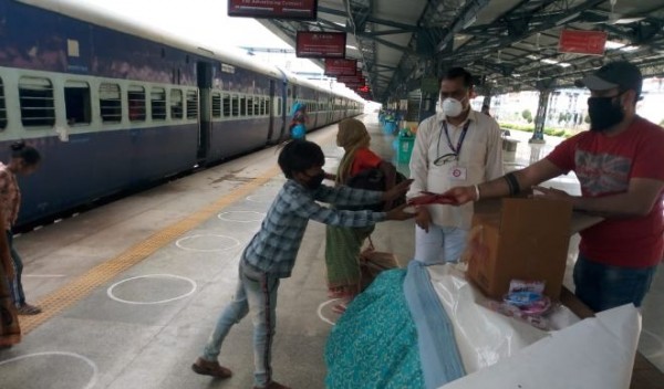 दूसरे राज्यों से जम्मू-कश्मीर आने वालों के लिए कोरोना जांच अनिवार्य