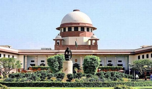 राज्यों को SC का निर्देश, प्रवासी कामगारों से घर जाने के लिये नहीं लिया जाये भाड़ा