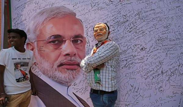 1 साल सरकार के: BJP ने उपलब्धियां बताई, कांग्रेस ने कमियां गिनाई