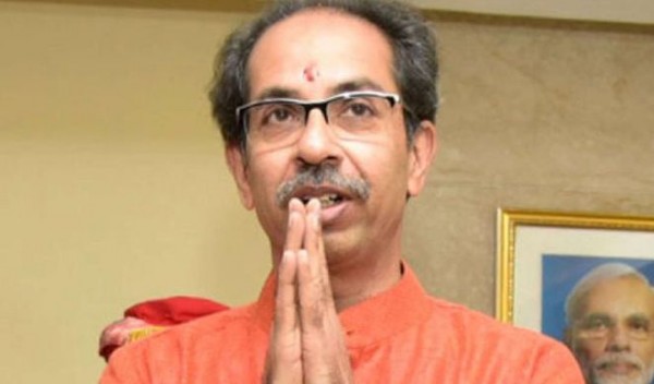 महाराष्ट्र के मुख्यमंत्री ने विश्वविद्यालयों से कहा, संक्रमण फैलने का खतरा न हो, तभी परीक्षा कराएं