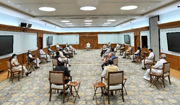 मोदी ने नवनिर्वाचित भाजपा सांसदों से कहा- न सिर्फ सदन बल्कि जनता के बीच भी प्रभावशाली बनें