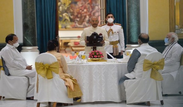 राष्ट्रपति भवन में एट होम सेरेमनी का आयोजन, PM मोदी समेत कई दिग्गज नेता रहे मौजूद