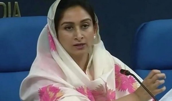 हरसिमरत कौर बोलीं, किसानों के समर्थन में उठाई गई मेरी आवाज को नहीं सुना गया