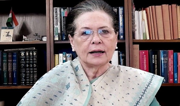 कोरोना से निपटने को लेकर राष्ट्रीय नीति पर राजनीतिक सर्वसम्मति बनाई जाए: सोनिया गांधी
