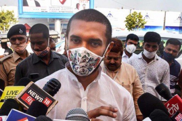 भाजपा के न्यौते के बाद भी नही पहुंचे चिराग, क्या जेडीयू का विरोध कर गया काम