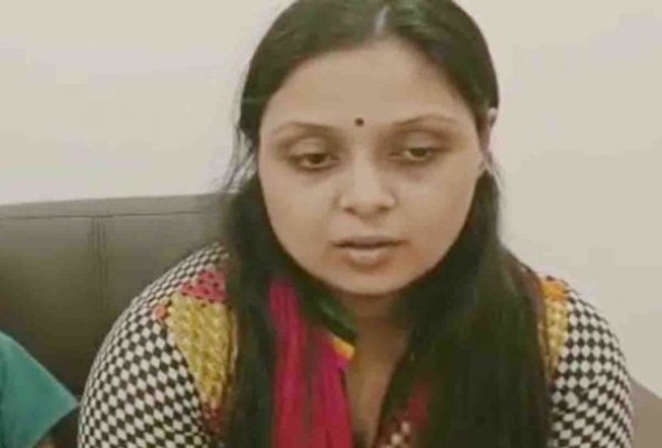 मनीष गुप्ता हत्याकांड: पत्नी मीनाक्षी बोलीं- गोरखपुर पुलिस पर नहीं रहा भरोसा, नहीं दूंगी बयान