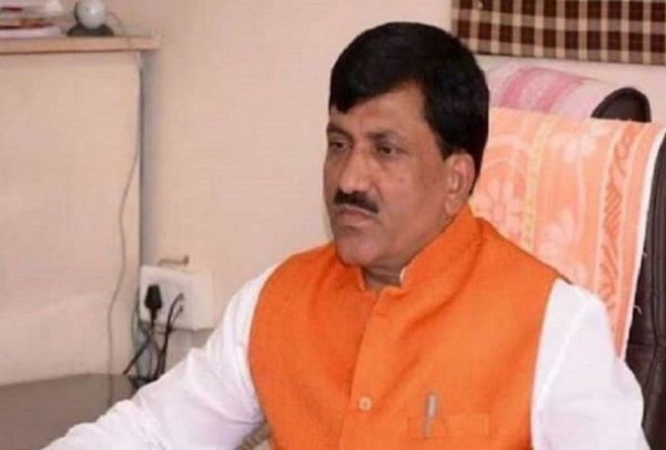 पूर्व मंत्री लोनीकर का दावा: महाराष्ट्र में भाजपा के संपर्क में हैं शिवसेना के 12 विधायक