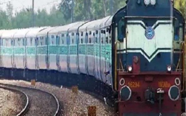 टिकट कैंसिलेशन चार्ज भी मिलेगा पूरा रिफंड: रेलवे