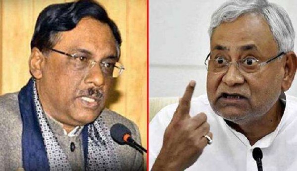 बिहार में खुलकर सामने आई नीतीश कुमार की पार्टी में दरार