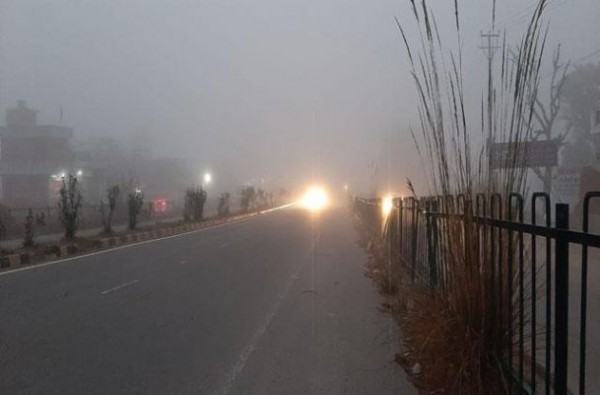 शीतलहर के साथ अब कोहरे का भी कहर