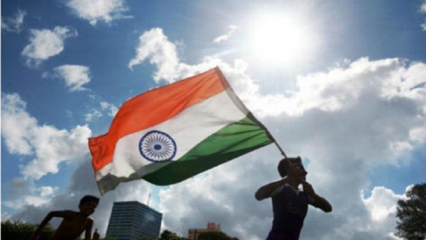 आजादी का अमृत महोत्सव के तहत तिरंगे की रोशनी में जमगाएंगी कई देशों की प्रतिष्ठित इमारतें