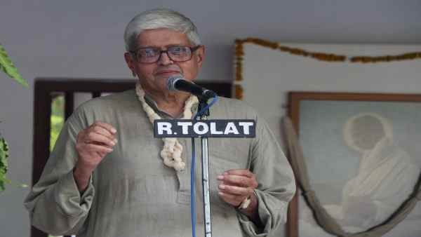बंगाल के पूर्व गवर्नर गोपालकृष्ण गांधी बोले चुनावी रैलियों पर तत्काल रोक लगे