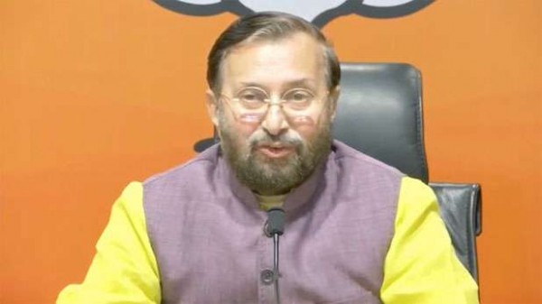 प्रकाश जावड़ेकर का कांग्रेस और AAP पर हमला, कहा- ताहिर हसन पर दोनों पार्टियां चुप