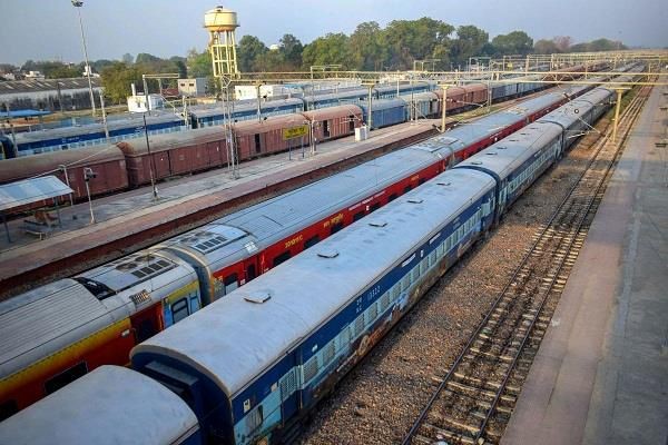 निजी ट्रेन संचालक खुद तय करेंगे कहां रुकेगी ट्रेन, हाल्ट चुनने की आजादी देगा रेलवे