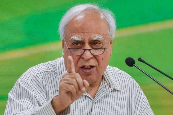 राहुल को सिब्बल की नसीहत
