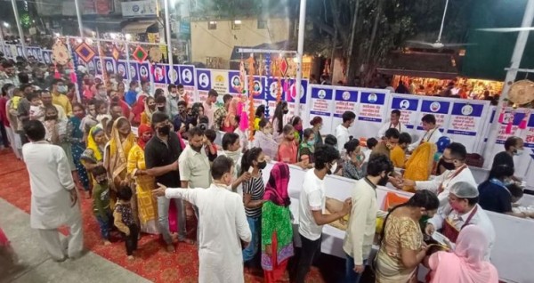 मां कात्यायनी की पूजा-अर्चना कर लोगों ने मांगी दुआएं