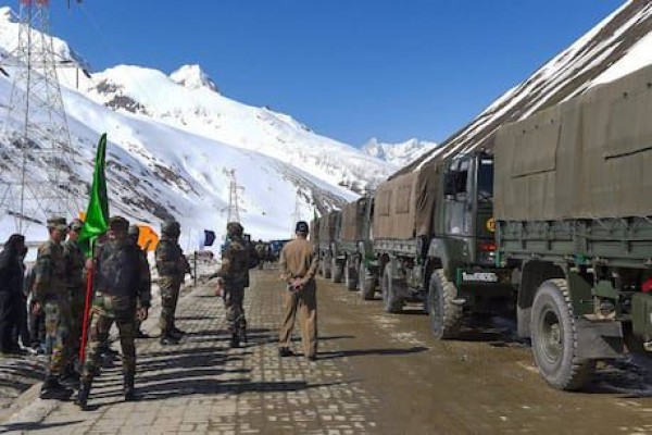 20 सैनिकों की शहादत के बाद सेना के कमांडरों ने की LAC पर भारत की स्थिति की समीक्षा