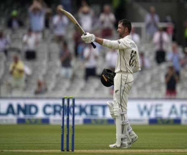 डोवेन कॉनवे ने रचा इतिहास, लॉर्ड्स पर डेब्यू टेस्ट में दोहरा शतक लगाने वाले पहले बल्लेबाज बने