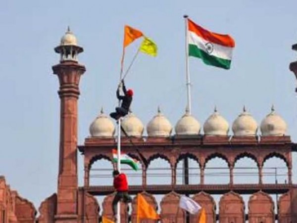 ट्रैक्टर रैली हिंसा के साथ अब फेक न्यूज़ फैलाने के मामले की जांच भी करेगी क्राइम ब्रांच