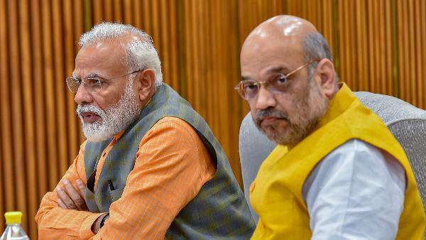 हालात पर काबू पाने के लिए अमित शाह ने खुद संभाली कमान, ताबड़तोड़ बैठकों का दौर जारी
