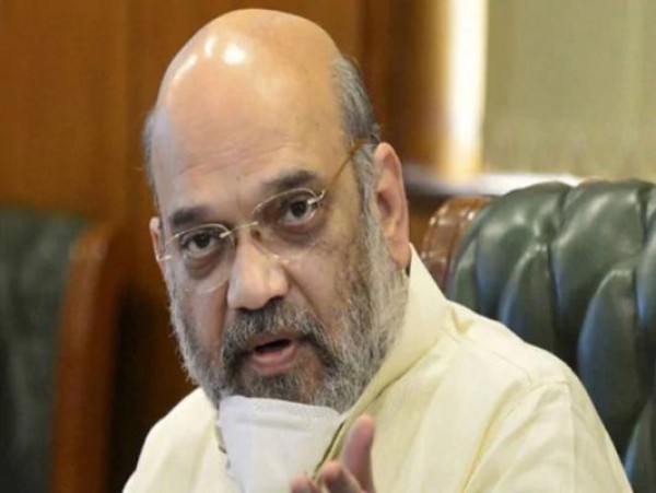 अमित शाह के कटाक्ष पर शिवसेना ने दिलाई फडणवीस के शपथ ग्रहण की याद