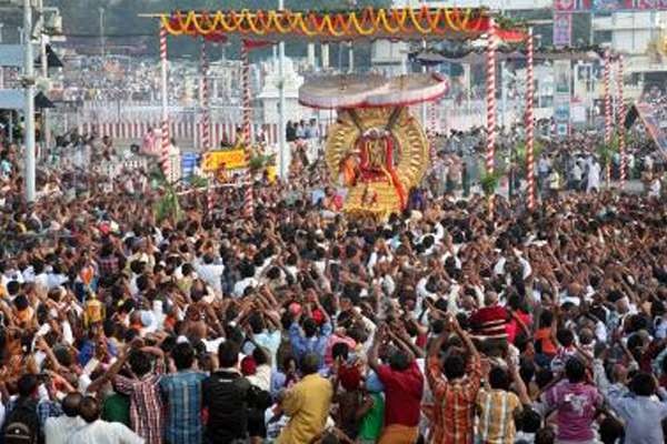 कोविड-19 : तिरुपति मंदिर श्रद्धालुओं के लिए बंद