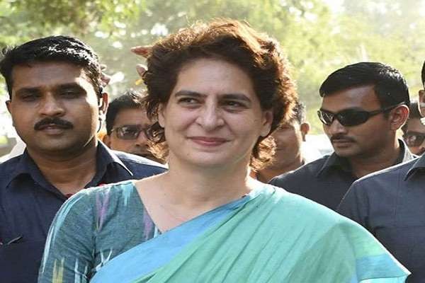 प्रियंका गांधी को गुजरात से राज्‍यसभा भेजने की पेशकश