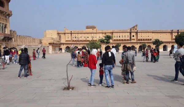 नए साल 2021 की शुरुआत, गुलाबी नगरी सैलानियों से गुलजार