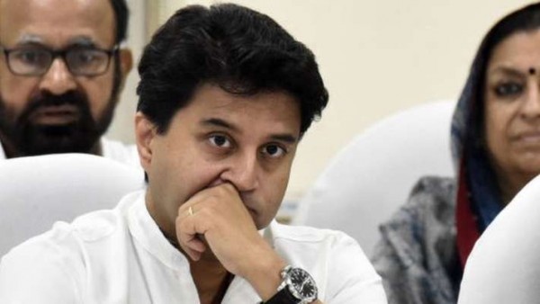 मध्य प्रदेशः सिंधिया कांग्रेस में हाशिए पर सिमटे, पर बीजेपी में क्या मिलेगा?