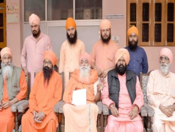 यूपी में कांवड़ यात्रा रद्द करने के फैसले पर योगी सरकार को मिला अखाड़ा परिषद का समर्थन