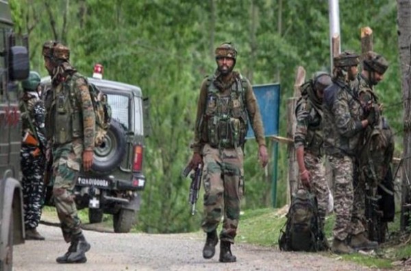 जम्मू-कश्मीर में सर्च ऑपरेशन के दौरान 4 जवान शहीद