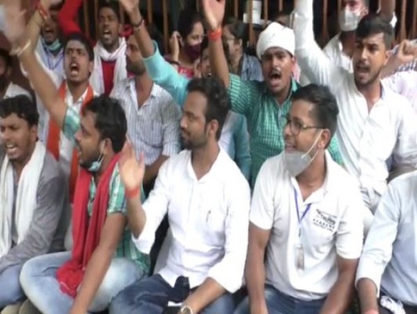 वाराणसी: लॉकडाउन के बाद पहली बार खुला महात्मा गांधी काशी विद्यापीठ