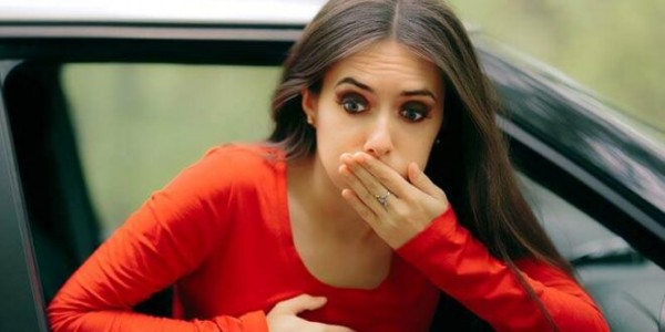 सफर के दौरान जी घबराता है तो अपनाये ये उपाय मिलेगी राहत