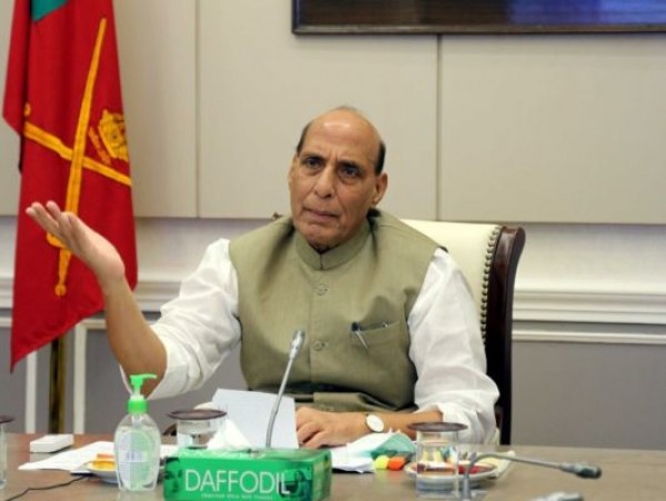 चीन से टकराव के बीच रक्षा मंत्रालय ने 72 हजार अतिरिक्त अमेरिकी सिगसोर राइफल खरीदने की मंजूरी दी