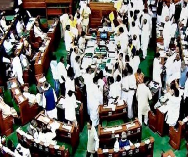 संस्कृत को लेकर द्रमुक सदस्य की टिप्पणी पर सदन में हंगामा, अनुराग ठाकुर ने माफी मांगने की मांग की