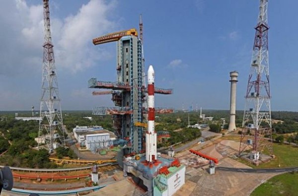 ISRO पीएसएलवी-सी51 से निजी कंपनियों के सैटेलाइट को करेगा लॉन्च