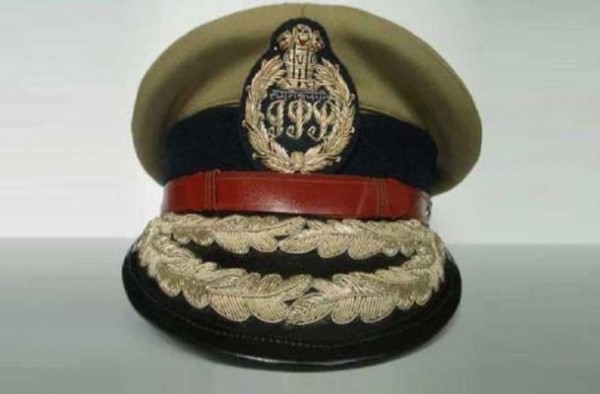 यूपी में 10 आईपीएस के तबादले,राजीव सब्बरवाल मेरठ जोन के अपर पुलिस महानिदेशक बने